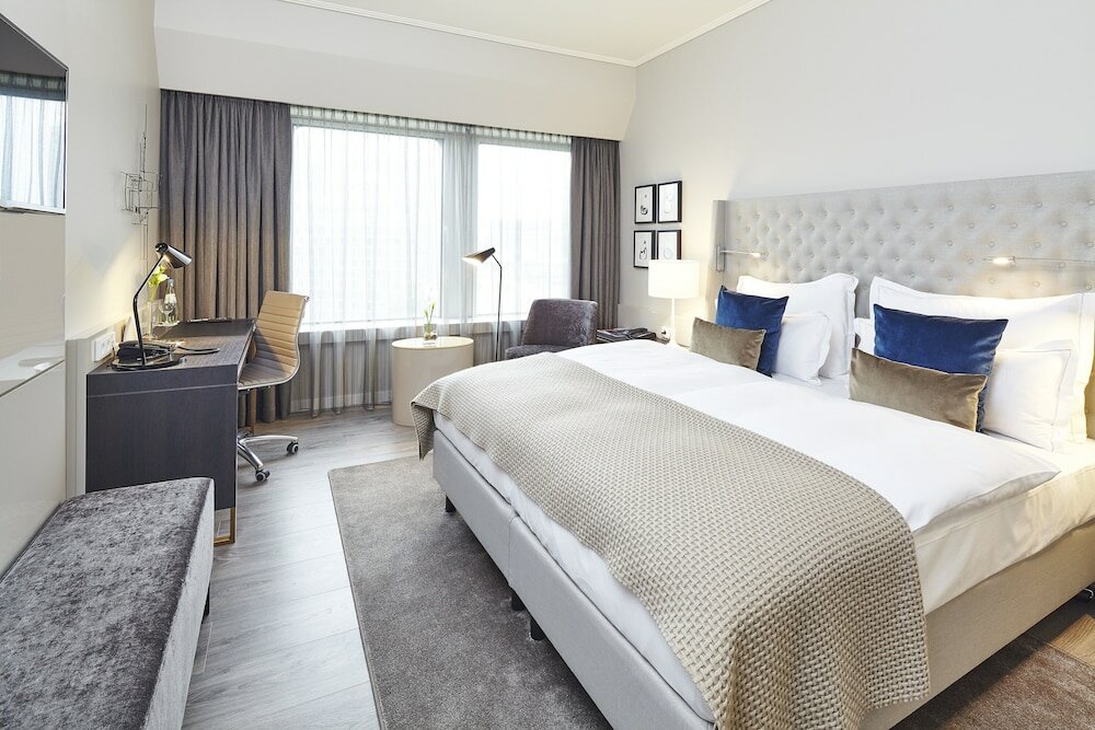 Фото Clayton Hotel Düsseldorf