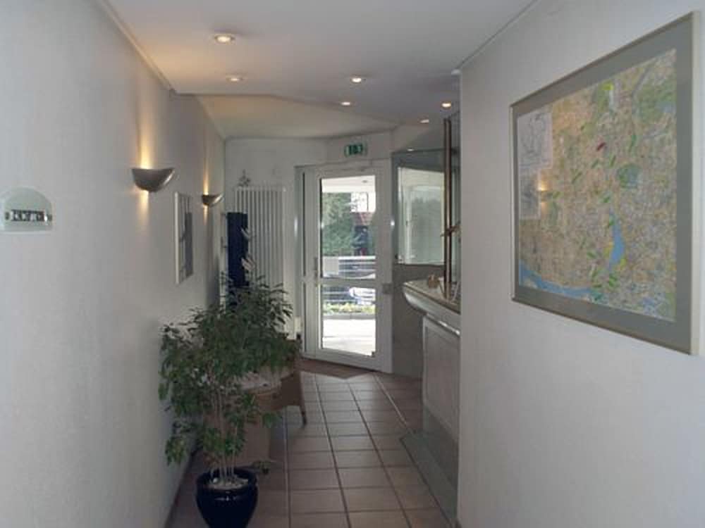 Фото Entrée Hotel Groß Borstel