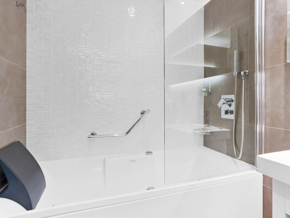 Фото Hôtel Mercure Paris Vaugirard Porte de Versailles