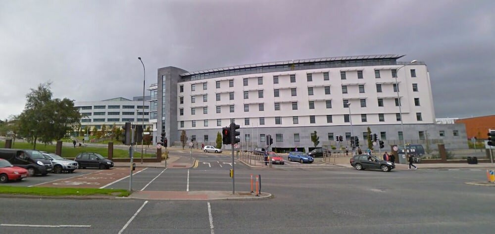 Фото отеля 2