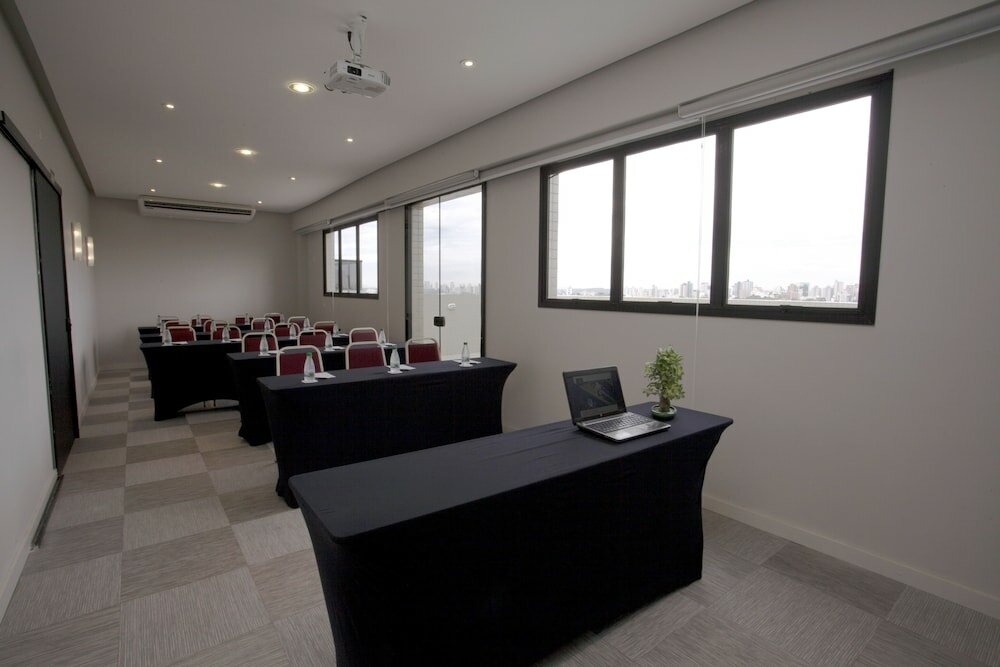 Фото Rio Hotel by Bourbon Curitiba