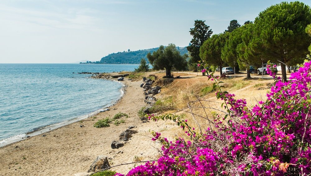 Фото Xenios Loutra Village Beach Hotel