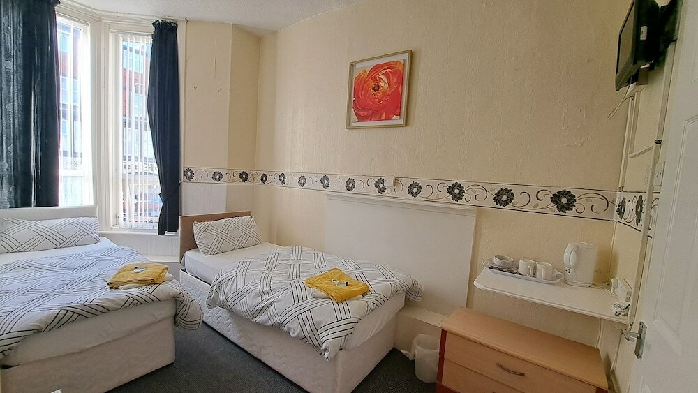 Фото Fern Villa Hotel