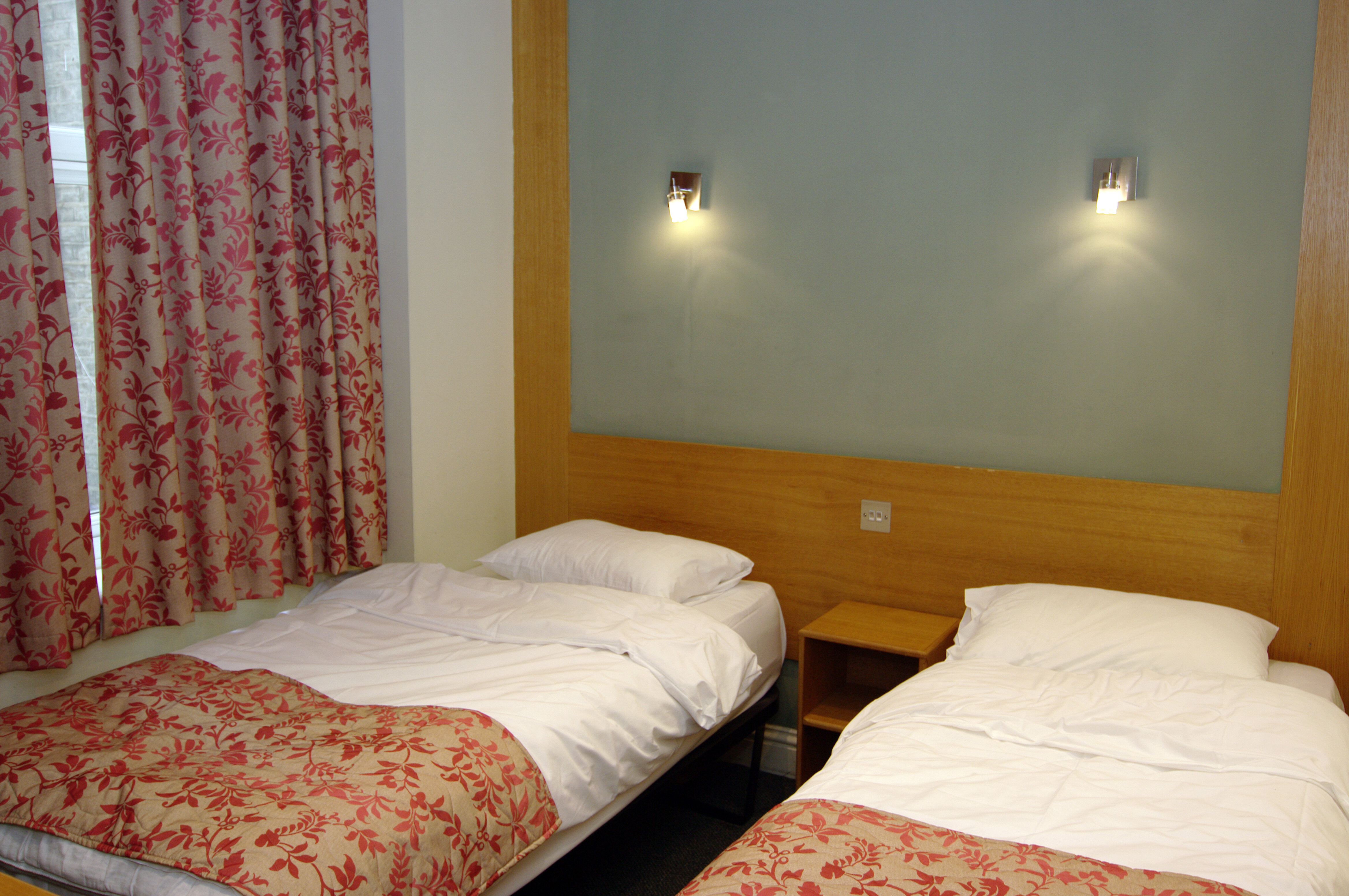 Фото Westbury Hotel Kensington