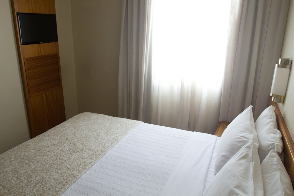 Фото Regent Park Hotel