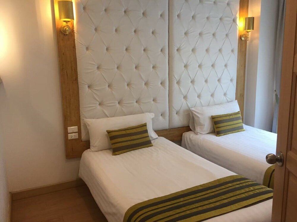 Фото IBooking Trams Square