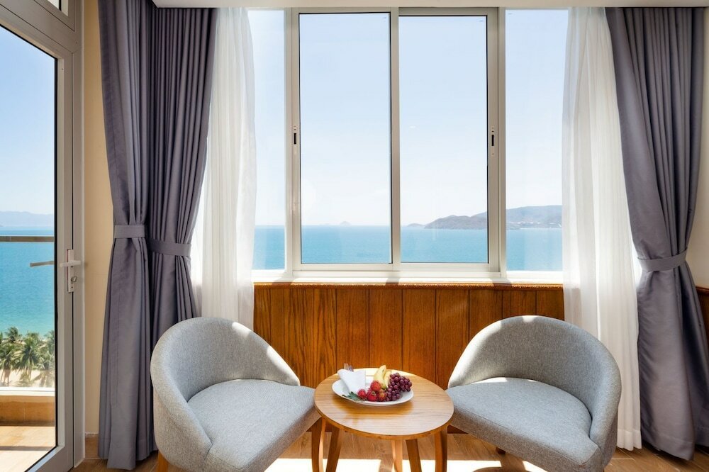 Фото Quang Vinh Hotel