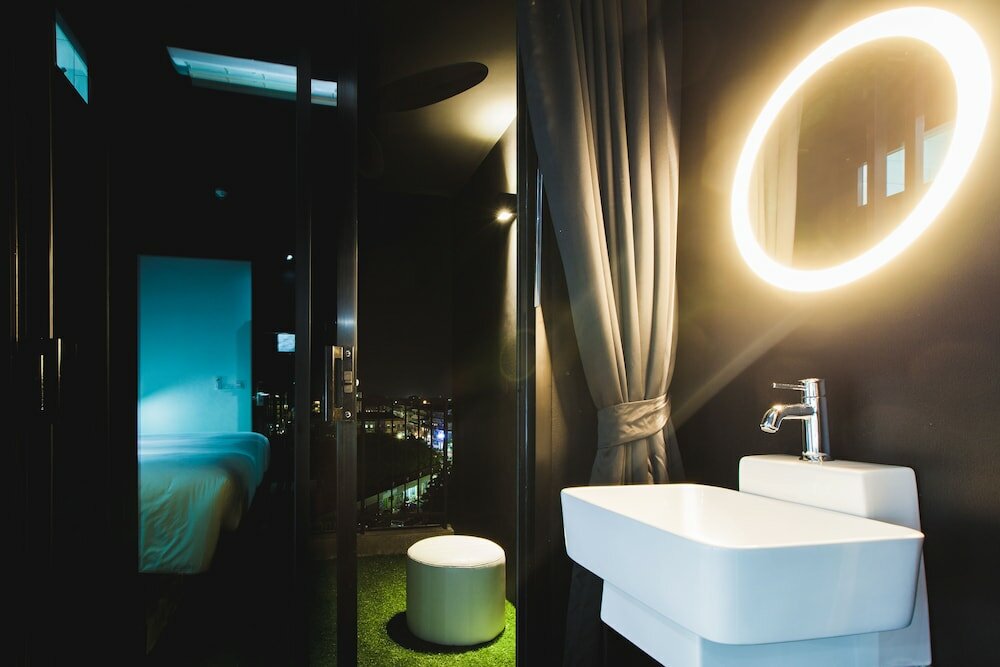 Фото Blu Monkey Hub and Hotel Phuket