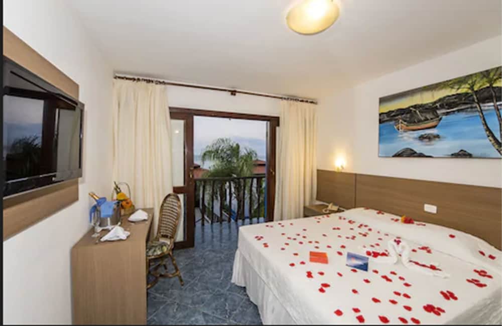 Фото D Beach Resort