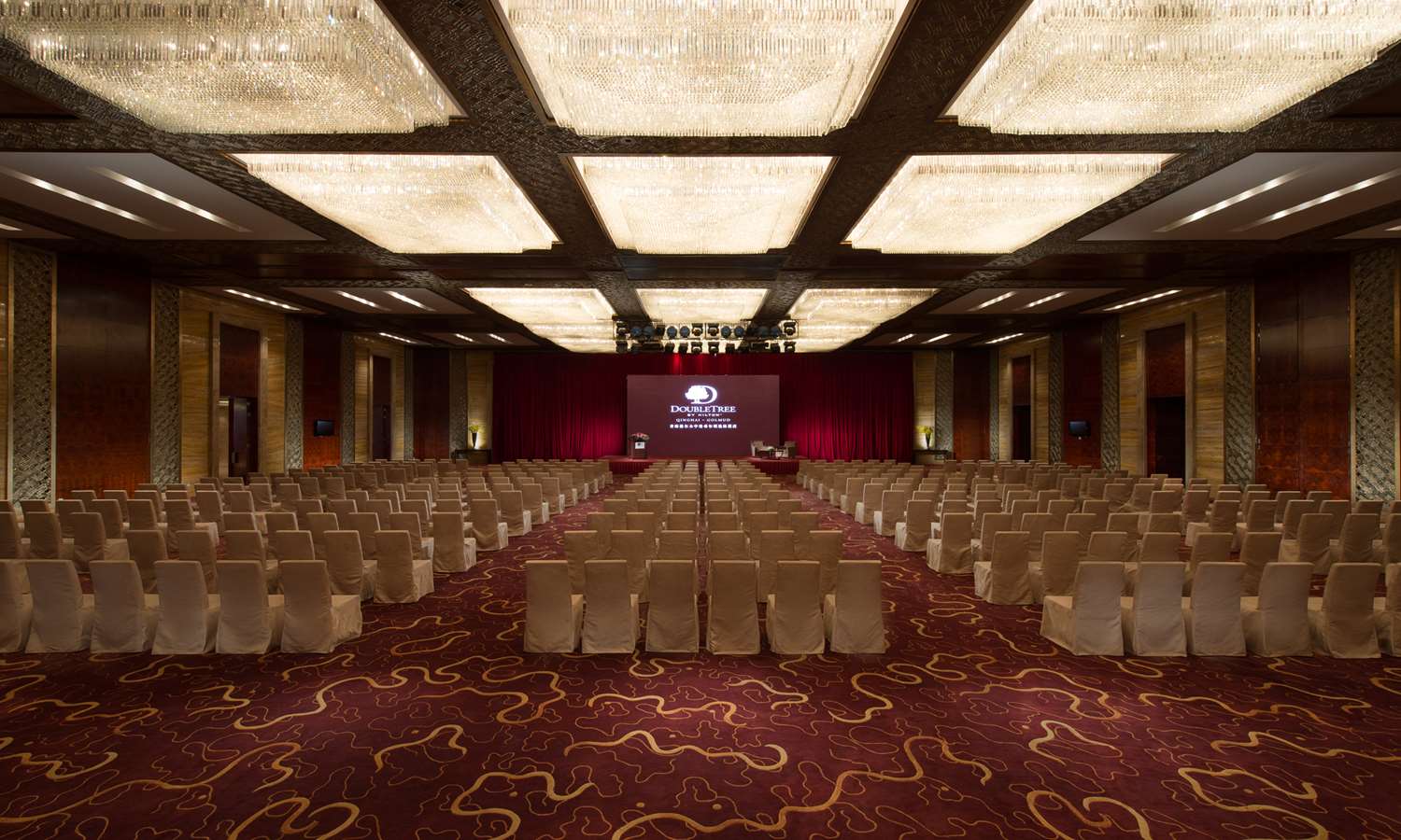 Фото DoubleTree by Hilton Hotel Qinghai - Golmud