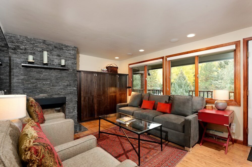 Фото Aspen Silverglo by Frias