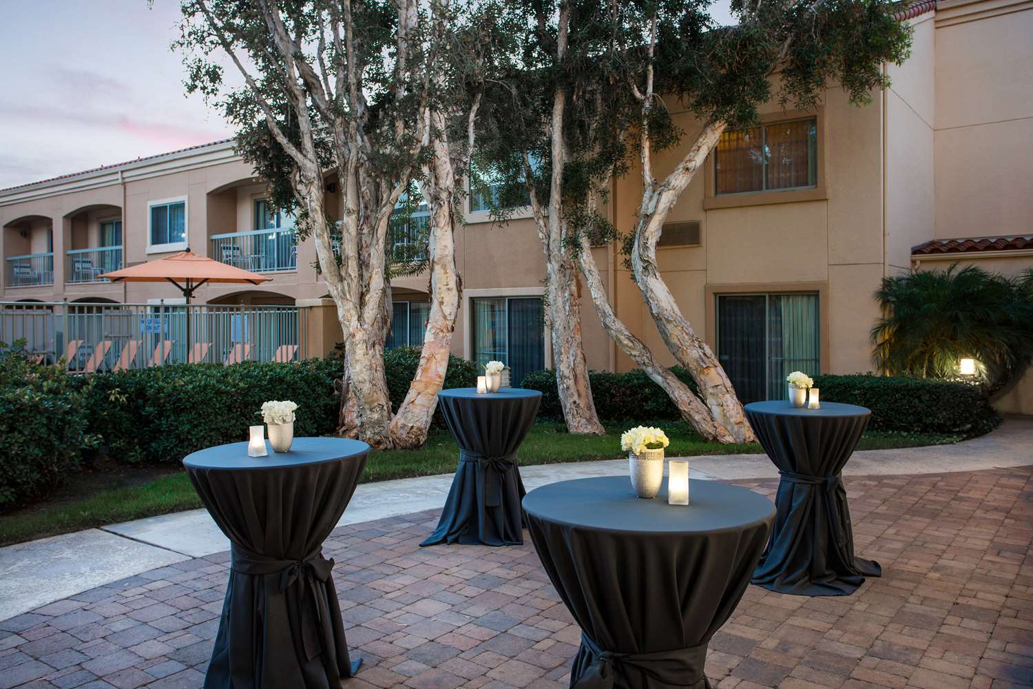 Фото Sonesta Select Camarillo