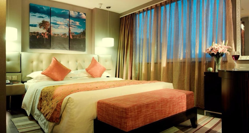 Фото Luxemon Xinjiang Hongfu Hotel