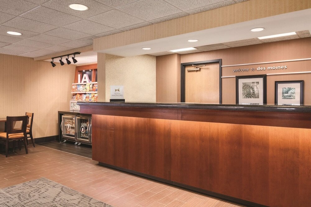 Фото Hampton Inn Des Moines-Airport