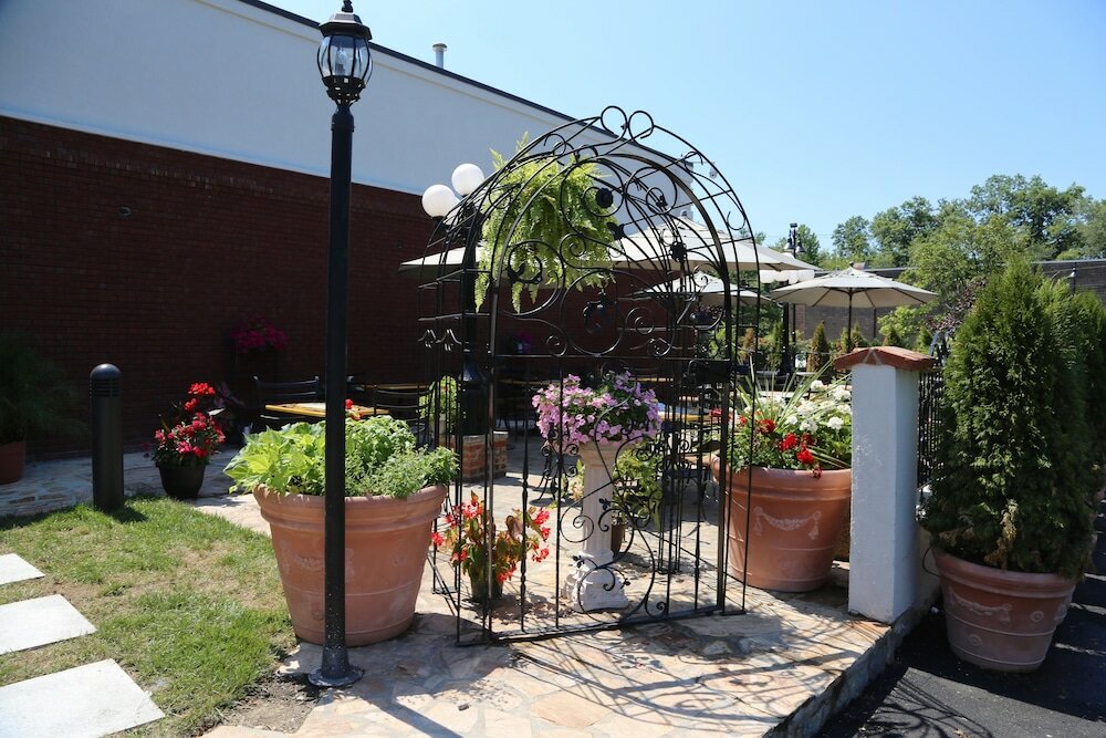 Фото Best Western Plus Fairfield Executive Inn