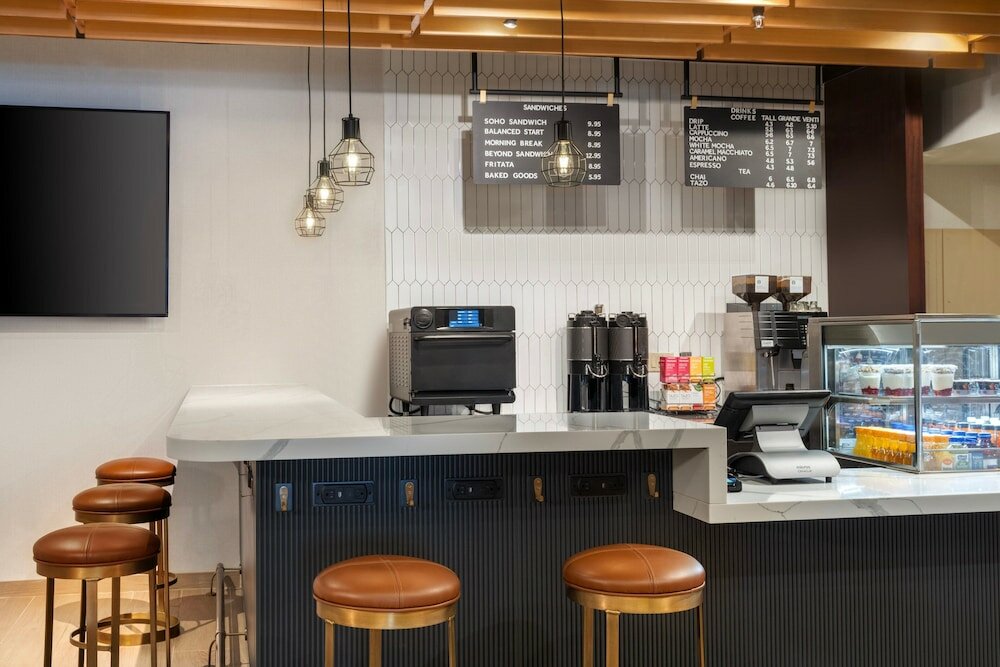 Фото Courtyard by Marriott New York Manhattan/SoHo