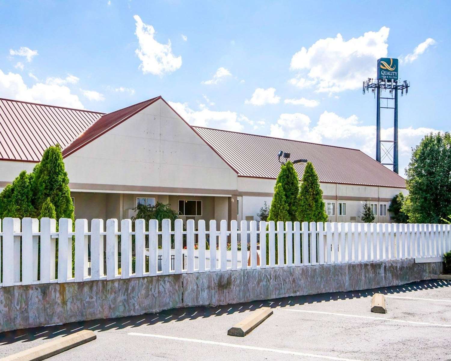 Фото Quality Inn & Suites