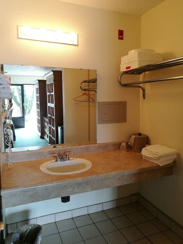 Фото Golden Link Resort Motel