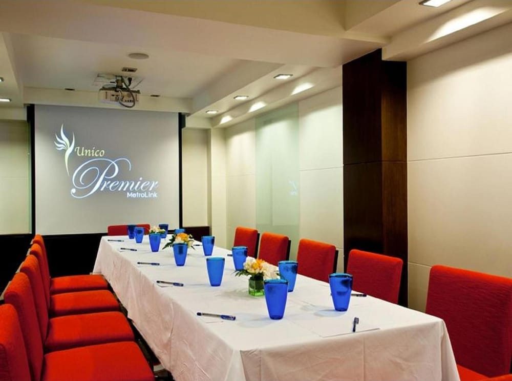 Фото Fx Hotel Metrolink Makkasan