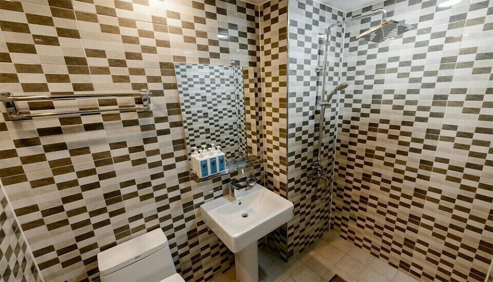 Фото Paulownia Hostel & Guest House