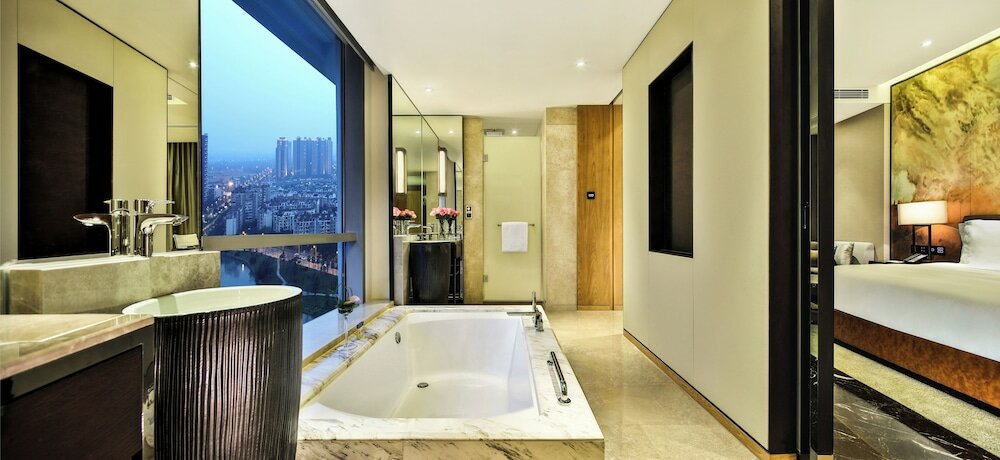 Фото Crowne Plaza Chengdu Wenjiang, an Ihg Hotel