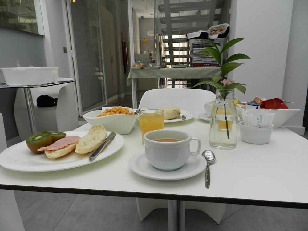 Фото Hotel Boutique Caireles