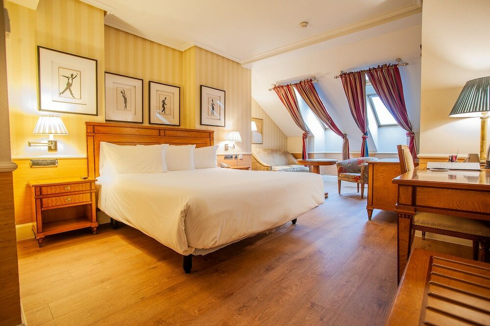 Фото Hotel Valladolid Recoletos