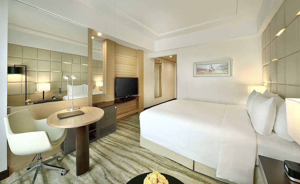 Фото DoubleTree by Hilton Riyadh - Al Muroj Business Gate