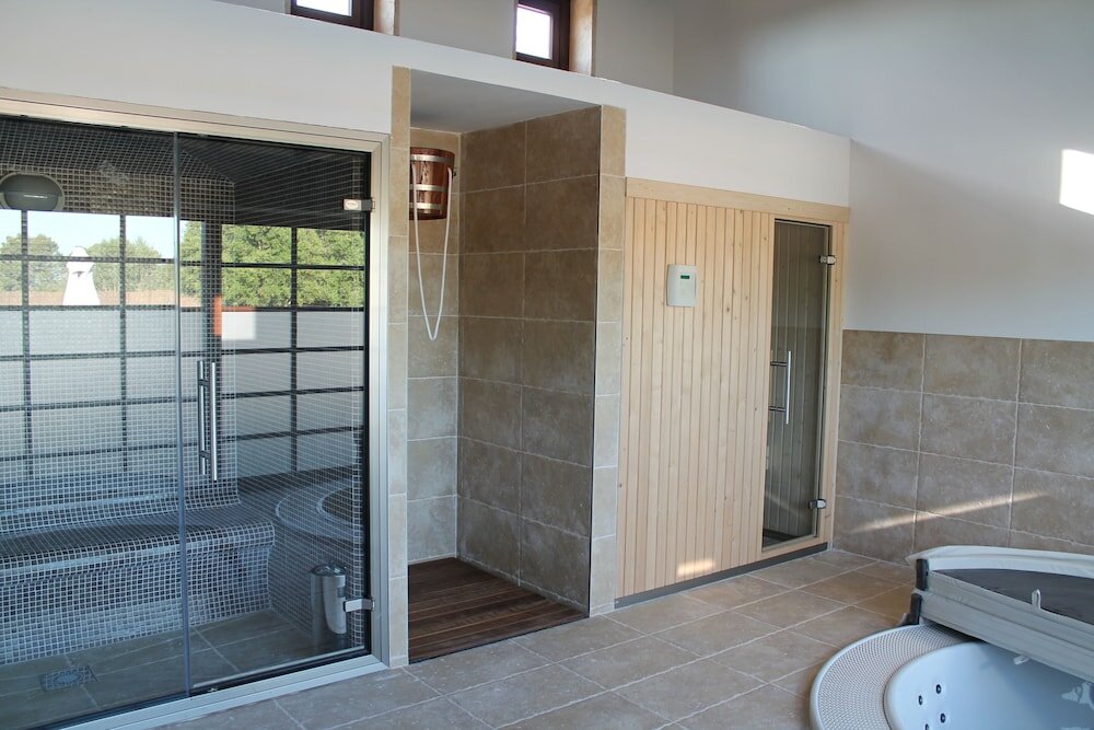 Фото Bennoc Petit Hotel