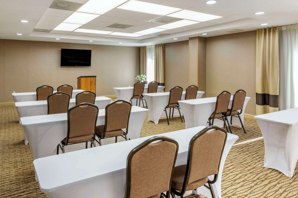 Фото Comfort Inn Greensboro - Kernersville