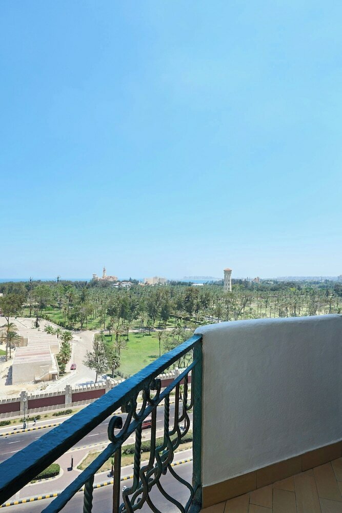 Фото Sheraton Montazah Hotel