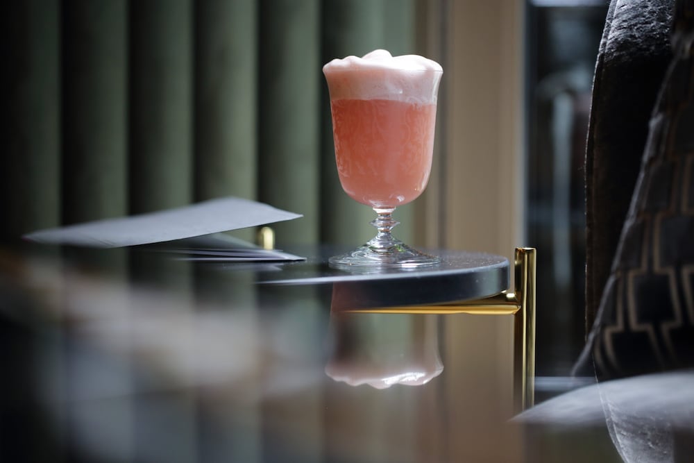 Фото The Athenaeum Hotel & Residences