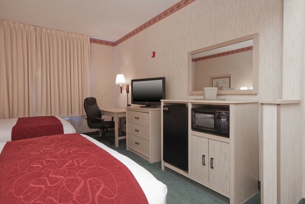 Фото Comfort Suites Peoria Sports Complex