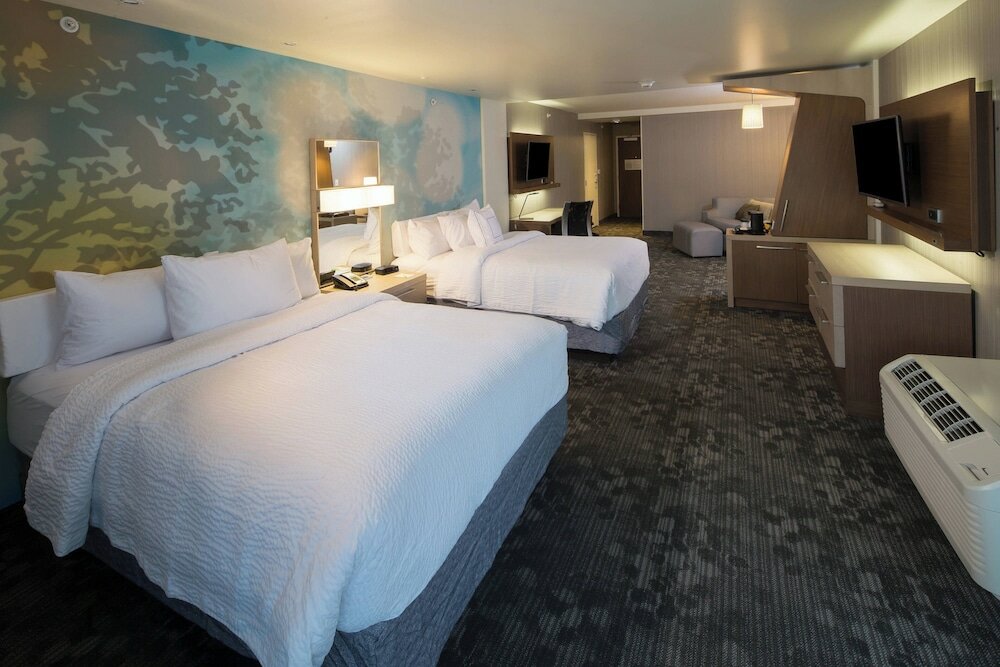 Фото Courtyard Bay City