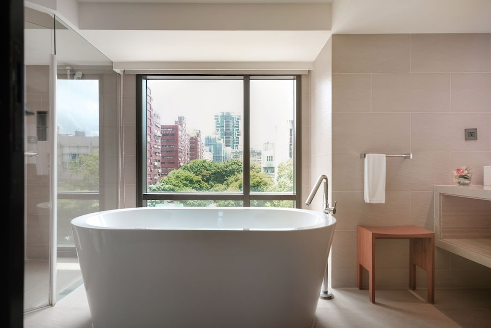 Фото Hotel Cozzi Minsheng Taipei