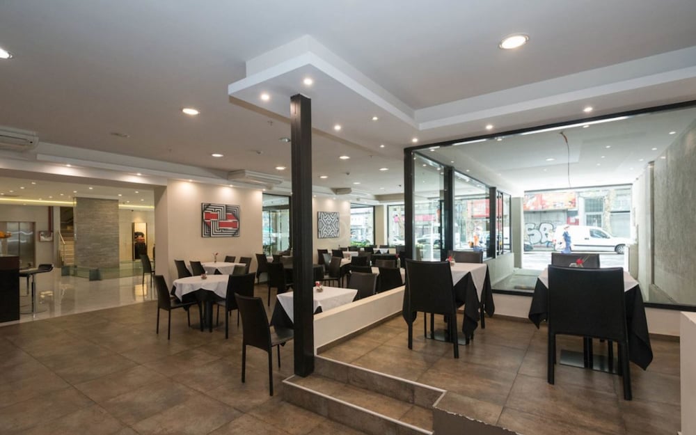 Фото Crystal Tower Hotel