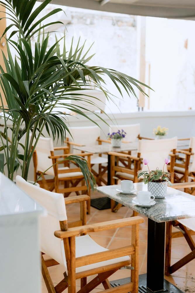 Фото 999 Luxury Hotel