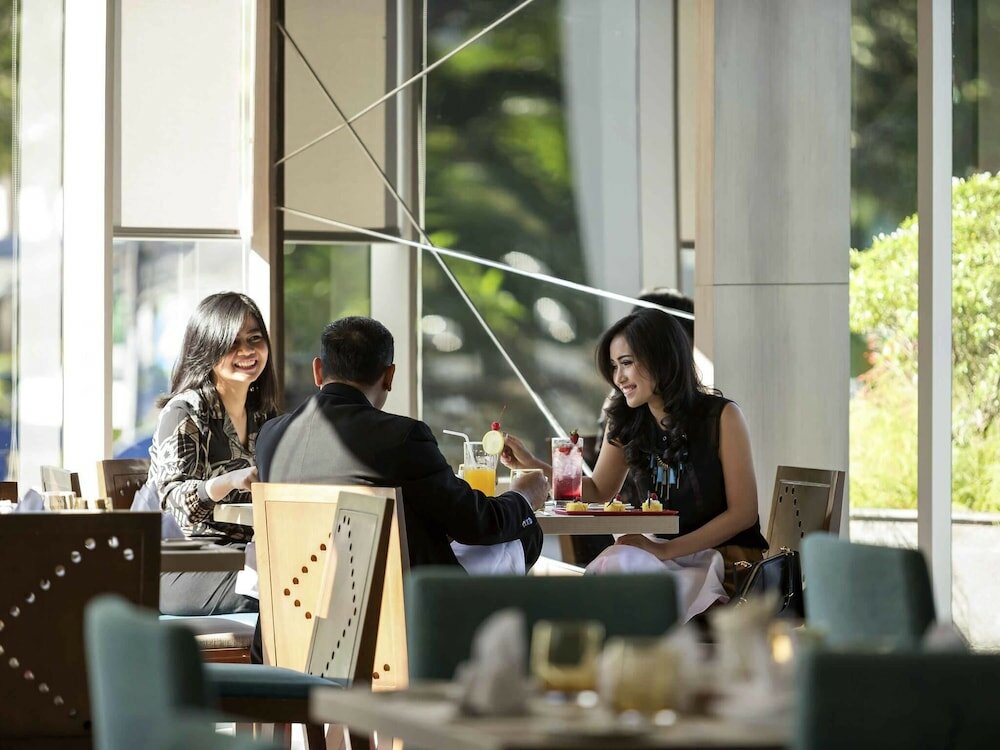 Фото Novotel Makassar Grand Shayla