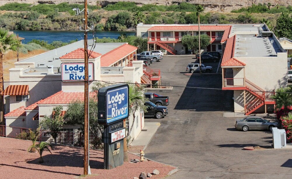 Фото Lodge on the River