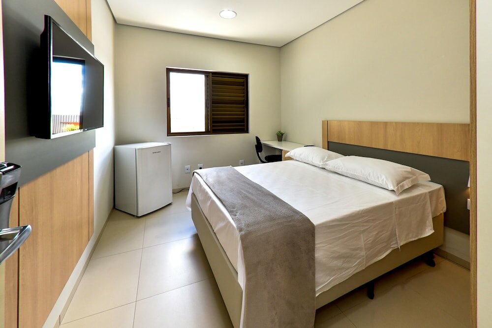 Фото Hotel Plaza Garden