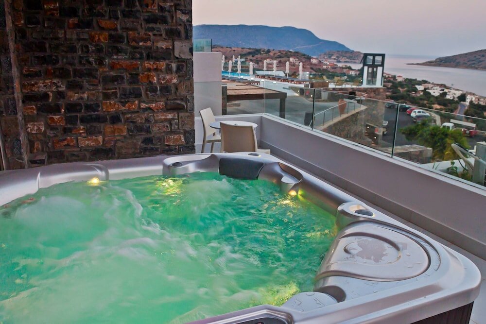 Фото Royal Marmin Bay Boutique & Art Hotel