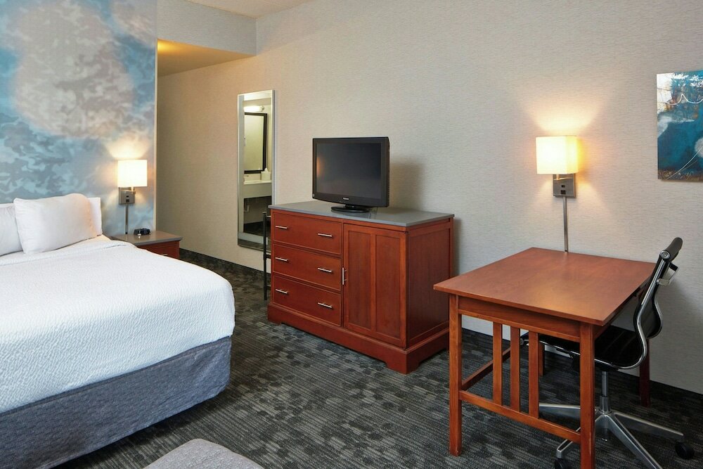 Фото Courtyard by Marriott Bloomington by Mall of America