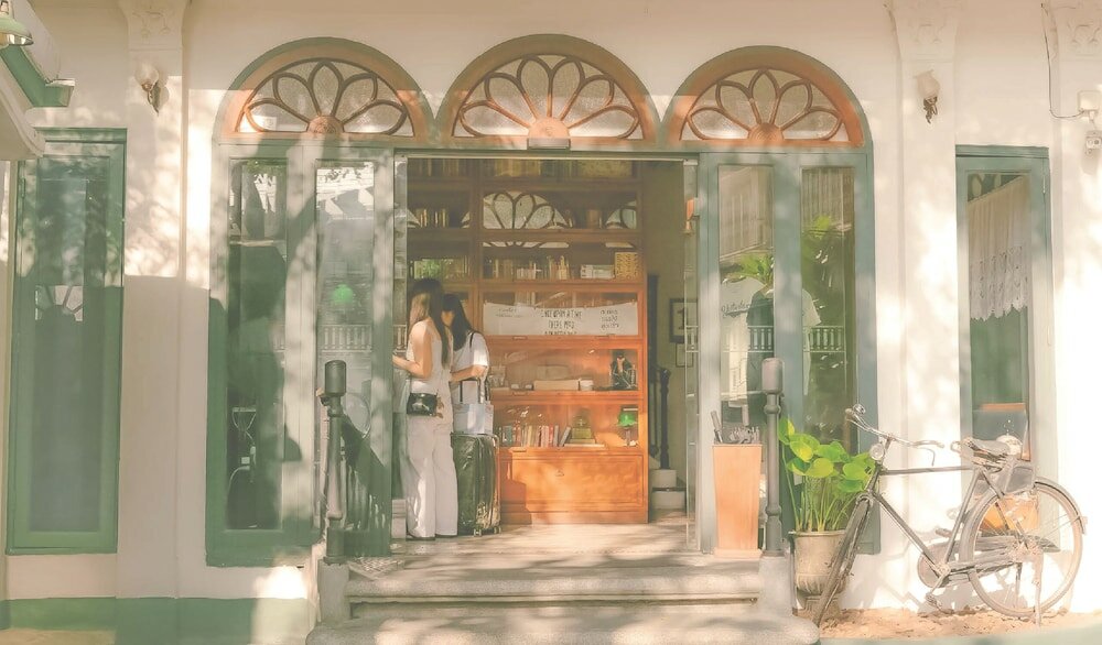 Фото Yesterday Hotel