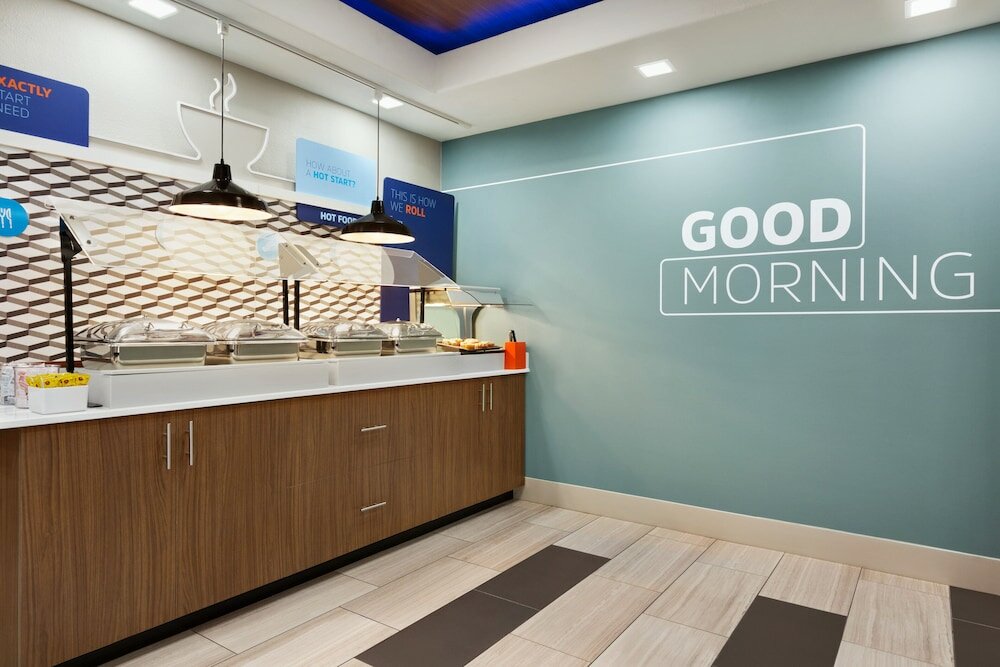 Фото Holiday Inn Express Hotel & Suites Mission-McAllen Area, an Ihg Hotel