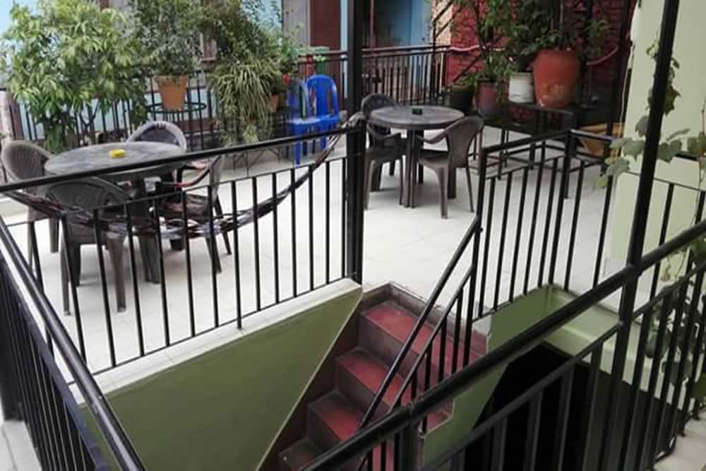 Фото Hotel Sisters Home