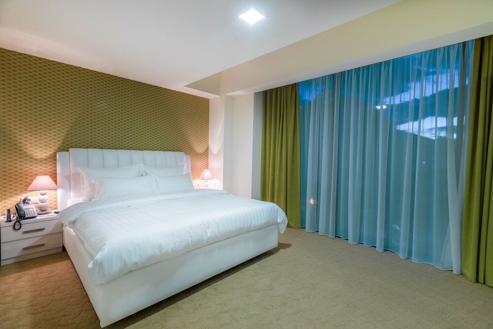 Фото Pirimze Plaza