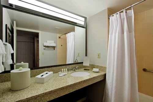 Гостиница Courtyard by Marriott Lyndhurst Meadowlands в Хакенсаке