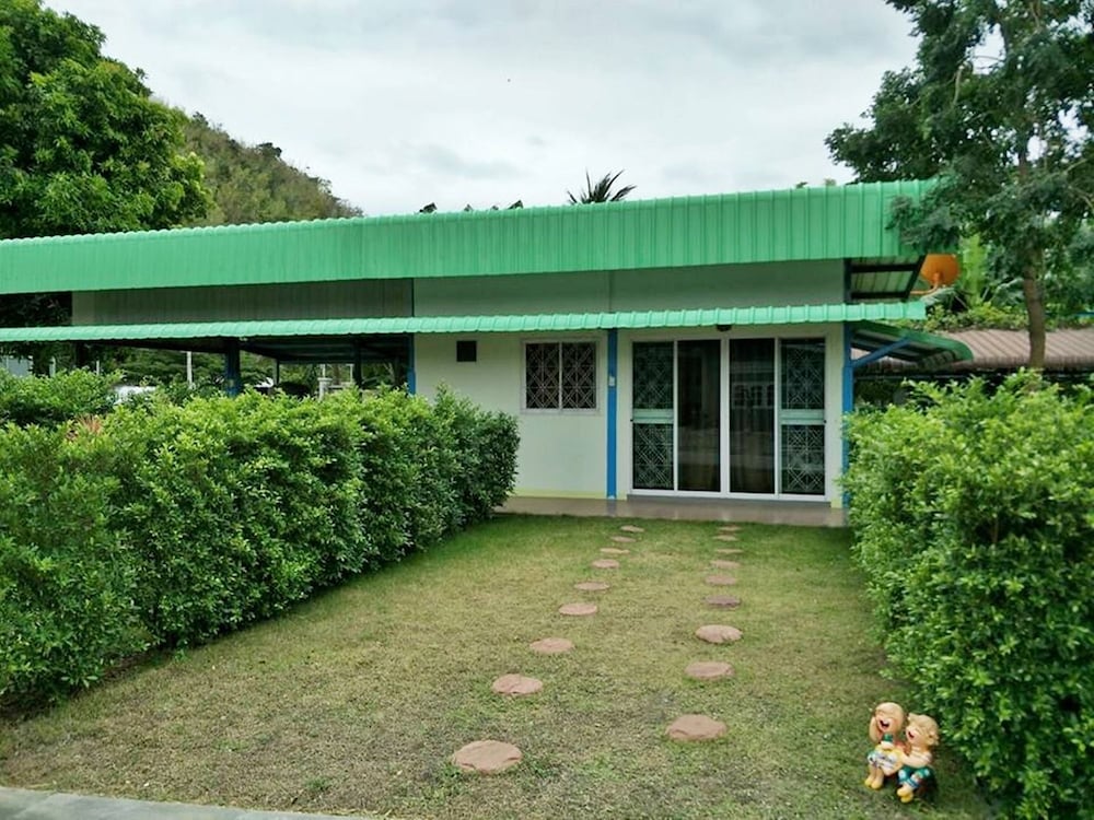 Фото Golden Dragon Resort