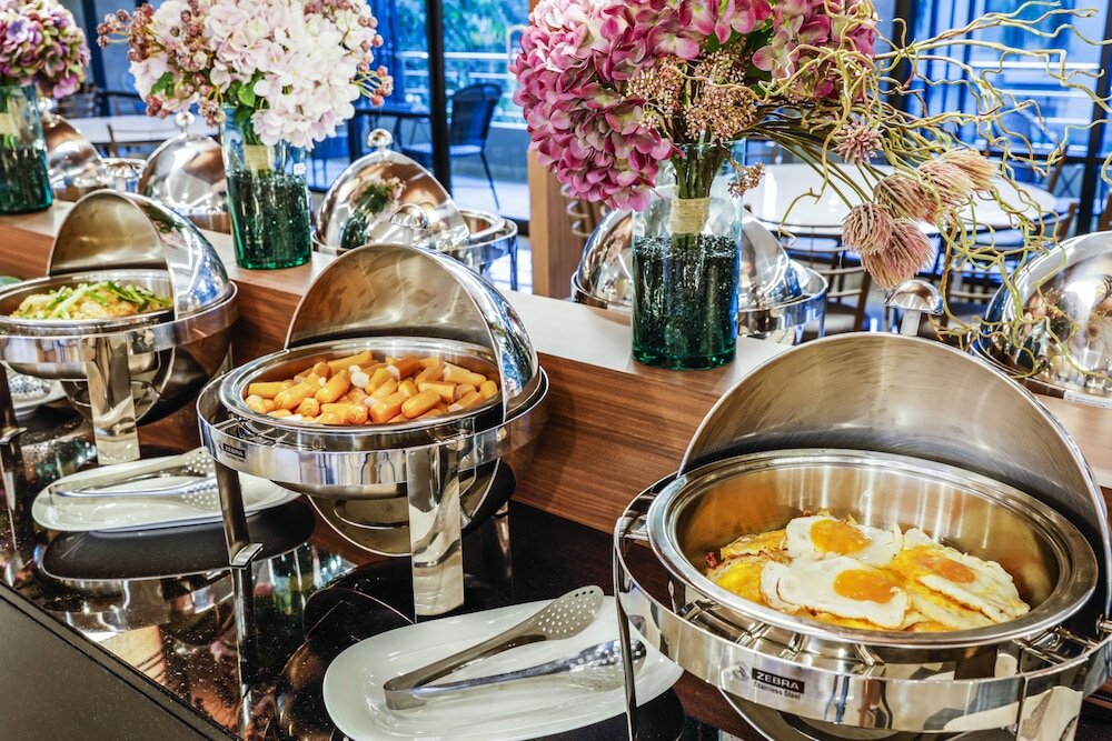 Фото Livotel Hotel Hua Mak Bangkok