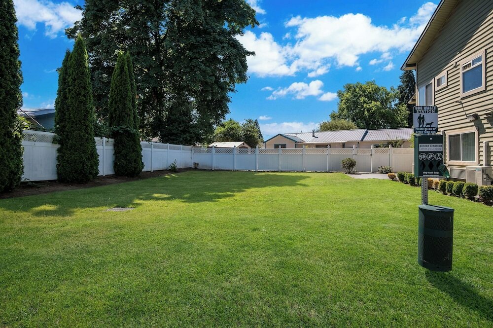 Фото Best Western Cottage Grove Inn